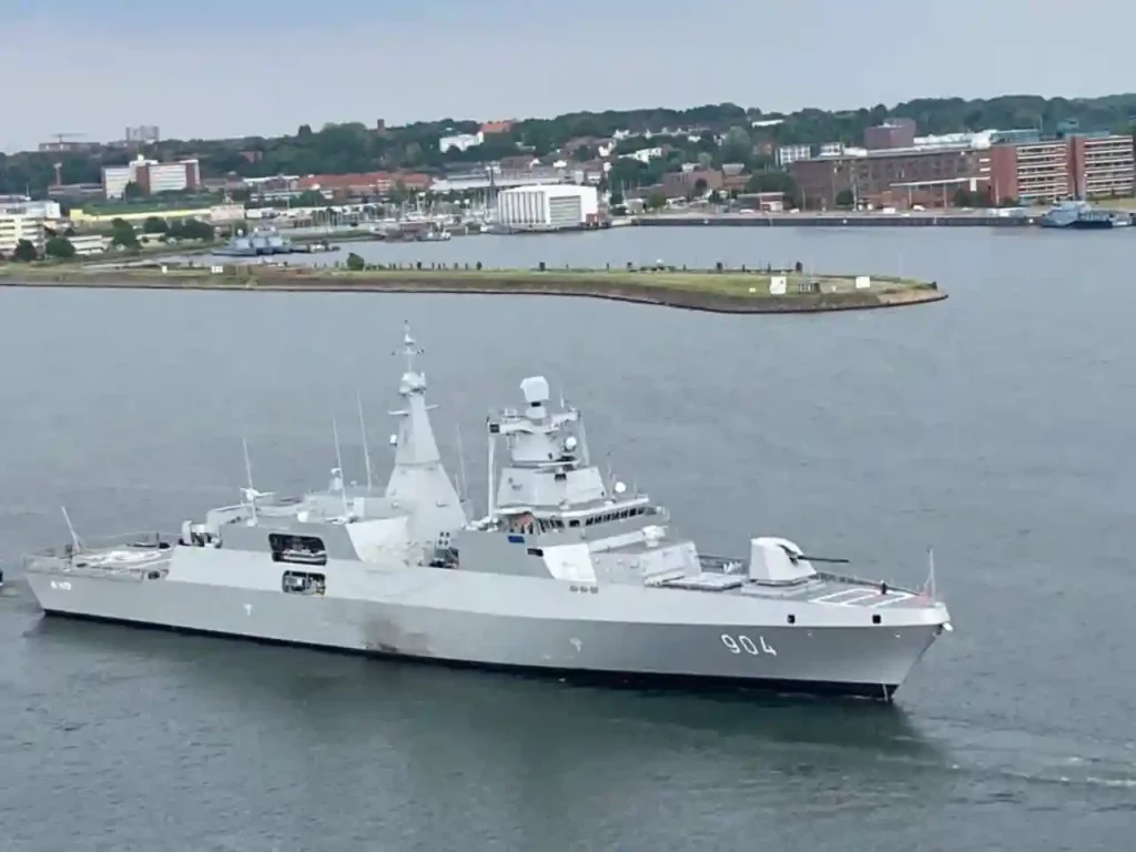 البحرية المصرية تستلم الفرقاطة الثانية من طراز MEKO A-200 الألمانية الصنع "سجم القهار"