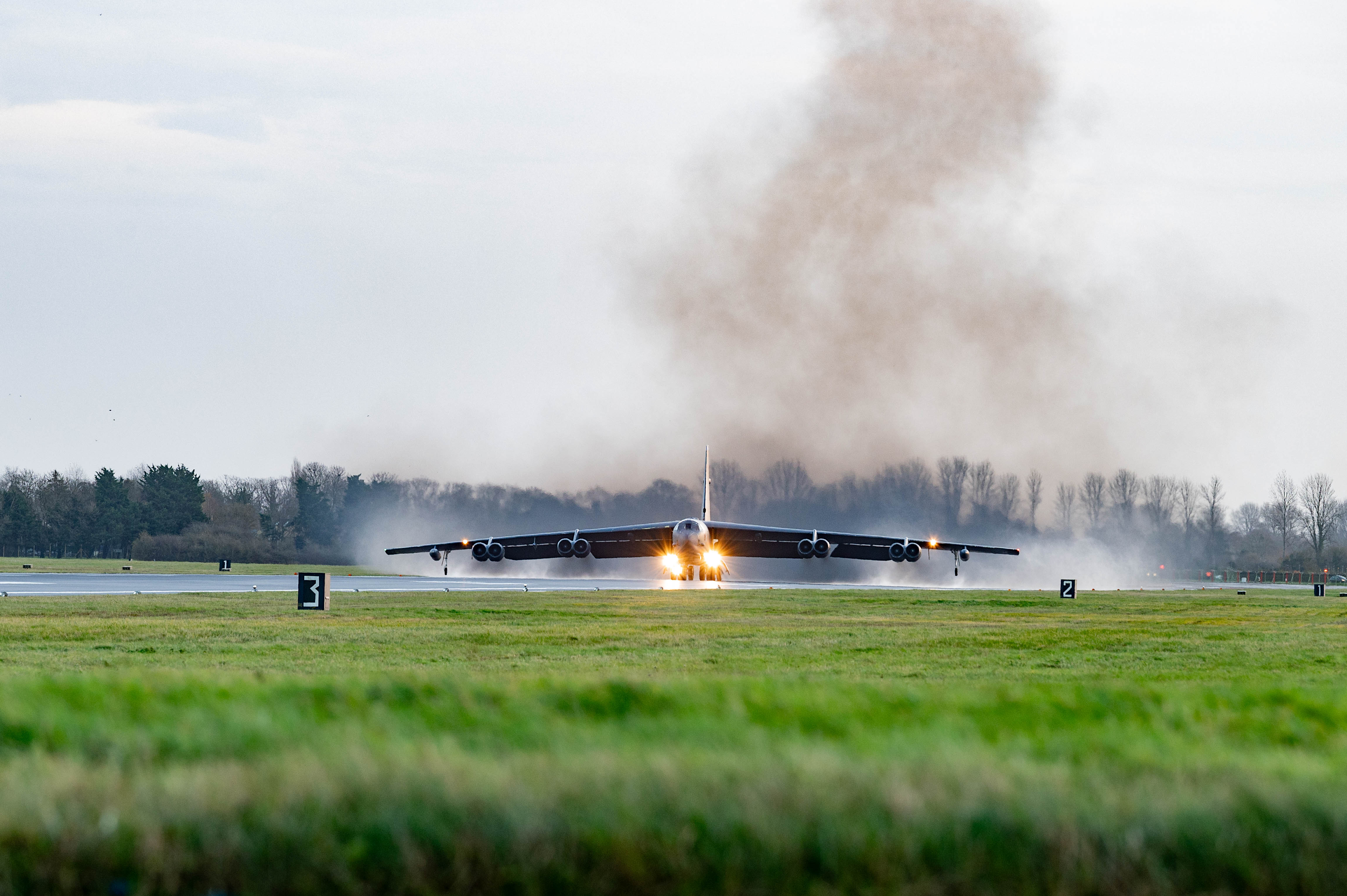 اخبار مترجمة :الطائرات الروسية تعترض طائرات B-52 خلال رحلة تدريبية في بحر البلطيق