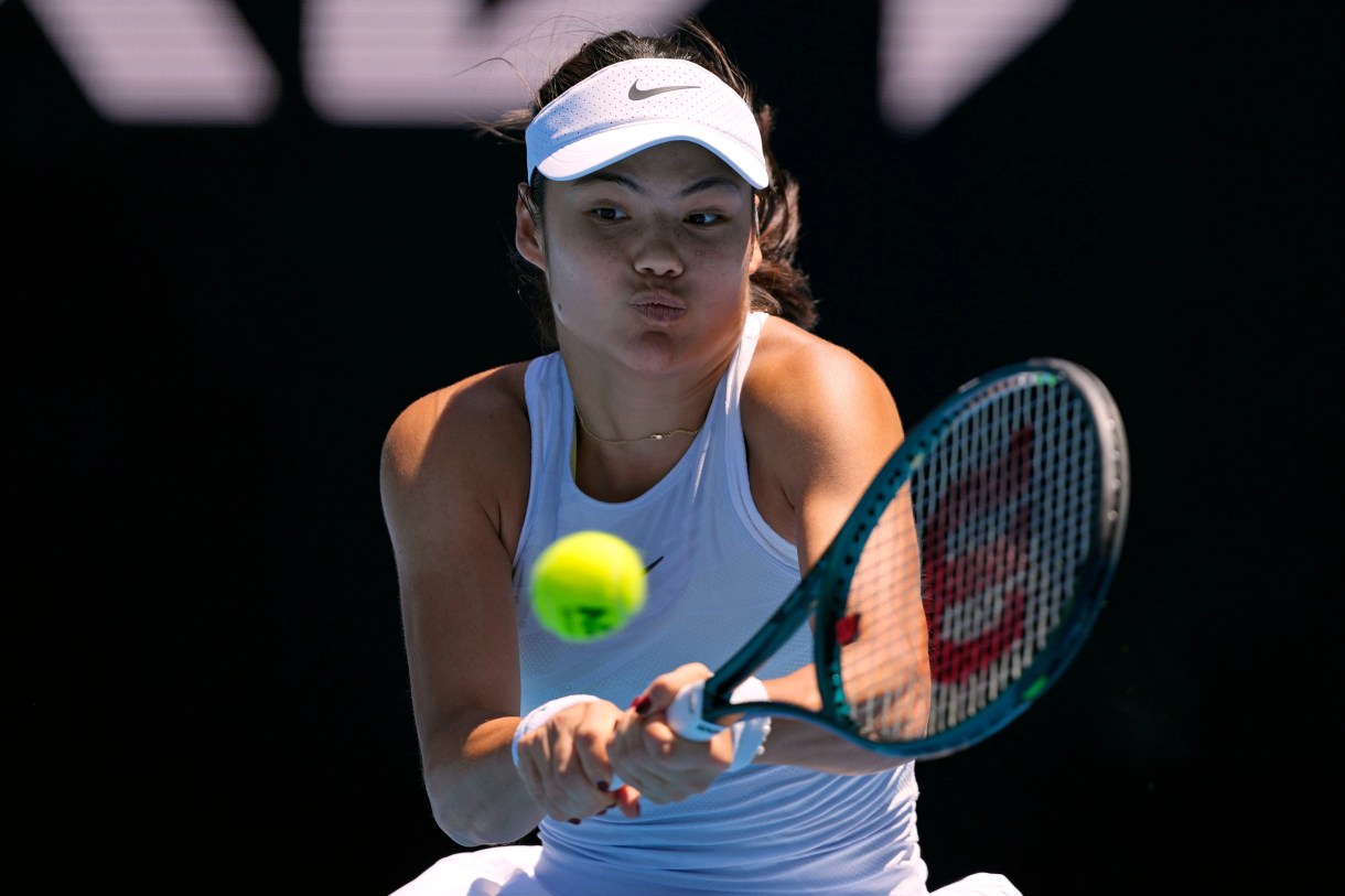 إيما رادوكانو تكافح من أجل الإصابة لتحجز مباراة إيجا سوياتيك 2 16 9e5483da04444c0bbf79d153bf668f71