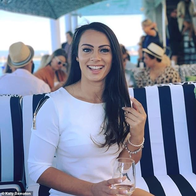 تحذير من عدد الوفيات الشهرية التي تسببها Chemsex المرعبة - مع ارتفاع عددهم في مدينة المملكة المتحدة واحدة 13 94936949 14389285 A naive nursery worker has described how a middle class couple s a 29 1739385646981