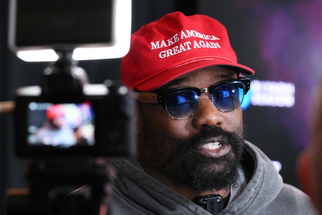 ديريك تشيسورا في مؤتمر صحفي لمعركته مع أوتو والين