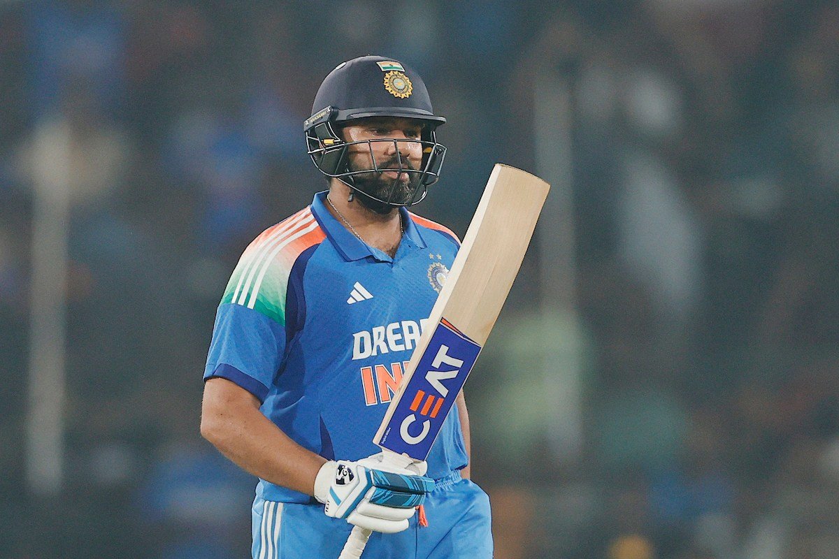 Ton-up Rohit Sharma يتجهون إلى النموذج قبل كأس Champions بينما Crush India England to Clinch Series 2 p4o1utd8 rohit sharma