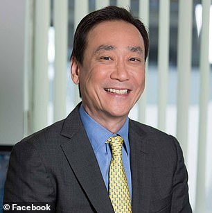 أوضح الدكتور تشارلز لي ، وهو جراح معتمد من مجلس التجميل لماذا لا ينبغي أن يحصل بعض الأشخاص على جراحة تجميلية