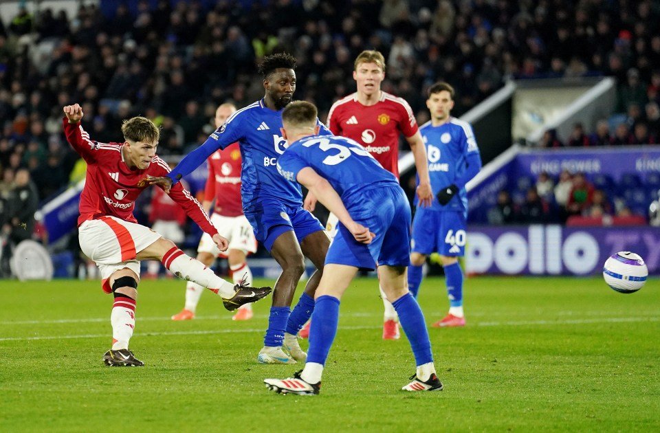 مانشستر يونايتد أليخاندرو غارناشو سجل هدف.