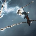 القوات الجوية الأمريكية تستعرض بشكل متزايد قدرة الطائرة F-22 على المناورة في الجو