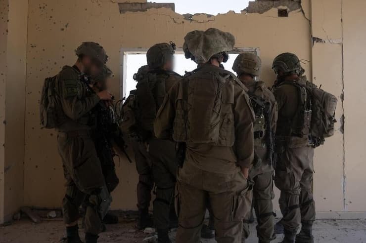 الاحتلال يبدأ عمليات في "ممر موراغ" بغزة ويهدد بتوسيع الضغط على حماس