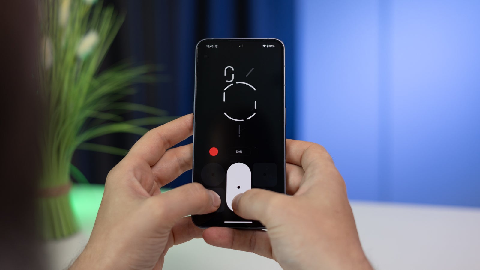 لا شيء هاتف (3) ليس هو الهاتف متوسط ​​المدى الذي كنا ننتظره