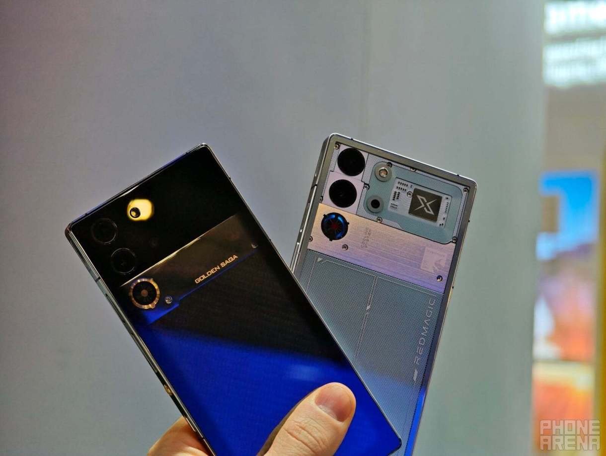 هناك بطارية 7،050 مللي أمبير في الساعة داخل سلسلة RedMagic 10 | صورة بواسطة Phonearena - تفقد Samsung و Google و Apple سباق البطارية