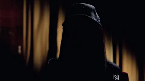 بي بي سي/نيوزريليز زارا ، أحد الناجين من الاعتداء الجنسي على الأطفال يظهر في بي بي سي نيوز ليب نيوز في 2 يونيو 2025.