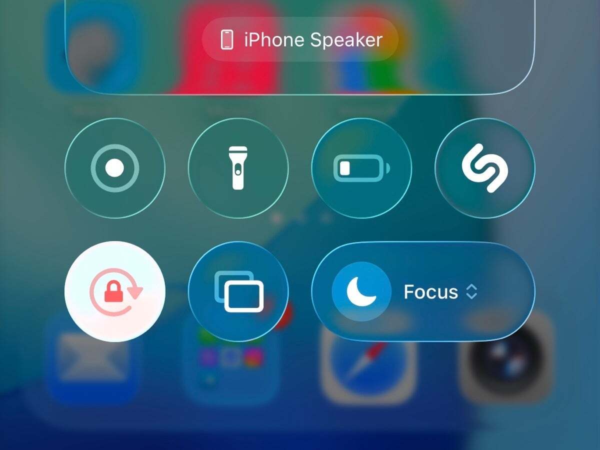 إنها تبدو جيدة ولكن هل هي في الواقع وظيفية؟ - iOS 26 والزجاج السائل يبدو وكأنه عملية تغطية كبيرة واحدة. هذا هو السبب
