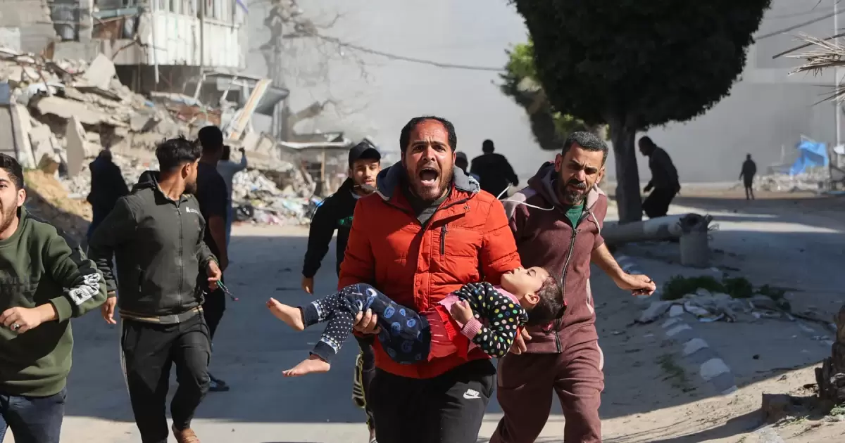 بينهم 10 شهداء بمجزرة مساعدات شمال رفح.. 15 شهيدًا في عدوان إسرائيلي متواصل على غزة | وكالة شمس نيوز الإخبارية – Shms