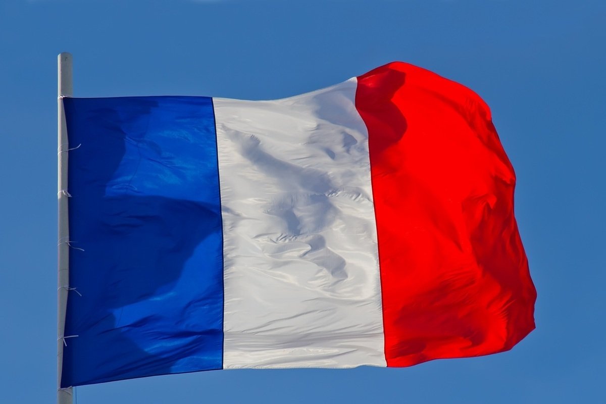 BFMTV: في وسط باريس ، كان هناك اشتباك بين المتظاهرين وقوات الأمن BFMTV: في وسط باريس ، كان هناك اشتباك بين المتظاهرين وقوات الأمن