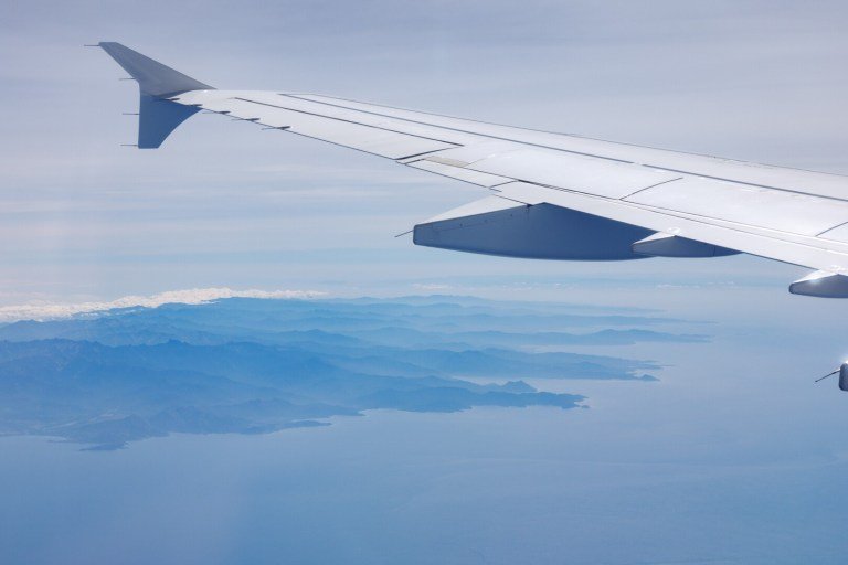 طائرات بدون طيار تتسبب باضطرابات وتأخيرات واسعة النطاق في مطارات النرويج والدنمارك