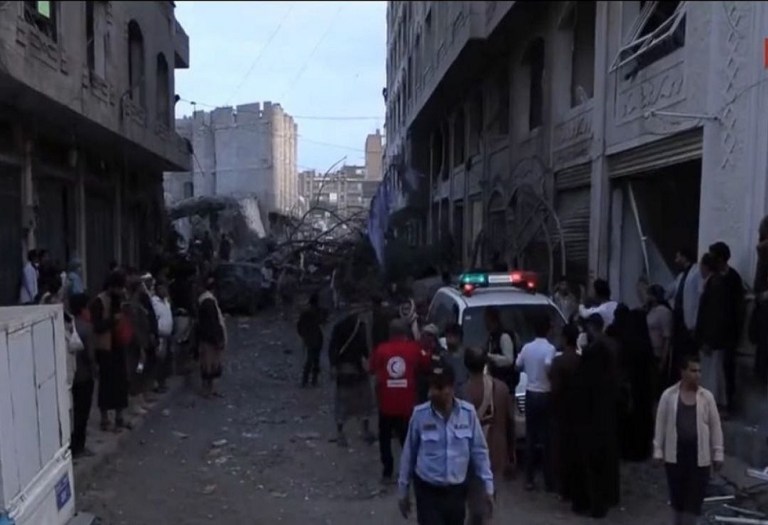 اليمن.. ارتفاع حصيلة ضحايا الغارات الإسرائيلية على صنعاء إلى 183 قتيلا وجريحا 1 اليمن.. ارتفاع حصيلة ضحايا الغارات الإسرائيلية على صنعاء إلى 183 قتيلا وجريحا