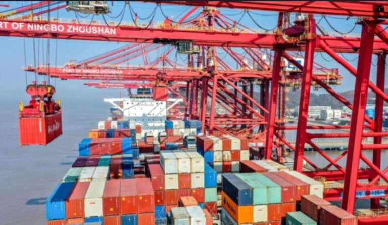 حجم التجارة الخارجية لإيران بلغ 54 مليار دولار في غضون ستة أشهر