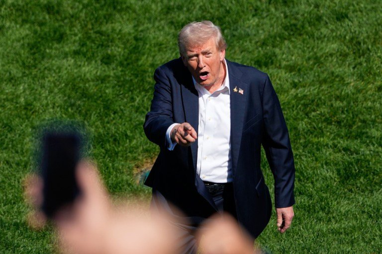 سي إن إن: ترامب يطلب من المحكمة العليا النظر في حظر منح الجنسية بالولادة