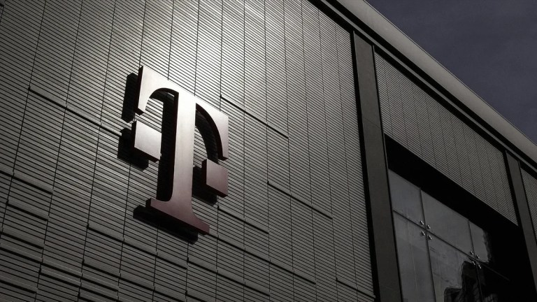 لا تريدك T-Mobile أن تعتقد أنها تملي كيف تساعدك الموظفين 7 لا تريدك T-Mobile أن تعتقد أنها تملي كيف تساعدك الموظفين