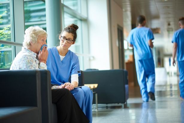 وادعى ويس ستريتنج أن القطاع الخاص ساعد هيئة الخدمات الصحية الوطنية