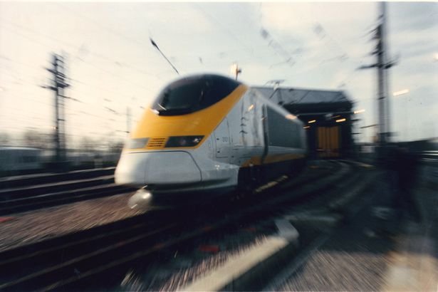 يواجه ركاب يوروستار أيضًا تأخيرات