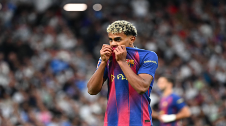 "يكاد لا يطيق التسديد ولا يركض بشكل عادي".. طبيب يكشف سر تراجع مستوى لامين جمال "يكاد لا يطيق التسديد ولا يركض بشكل عادي".. طبيب يكشف سر تراجع مستوى لامين جمال