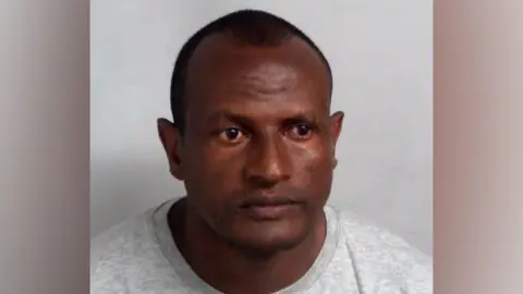 لقطة من حراسة شرطة إسيكس لهادوش كيباتو